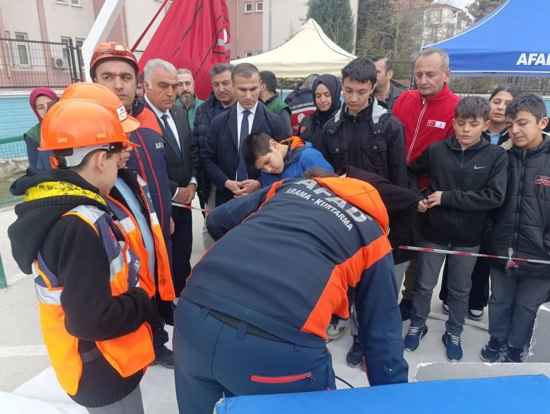 Çorum’da Öğrencilere Deprem Eğitimi1