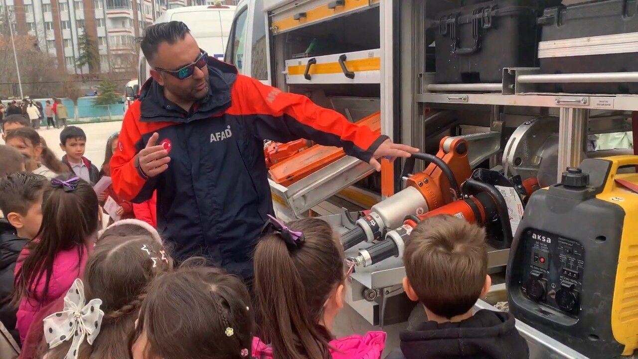 Çorum’da Öğrencilere Deprem Eğitimi3