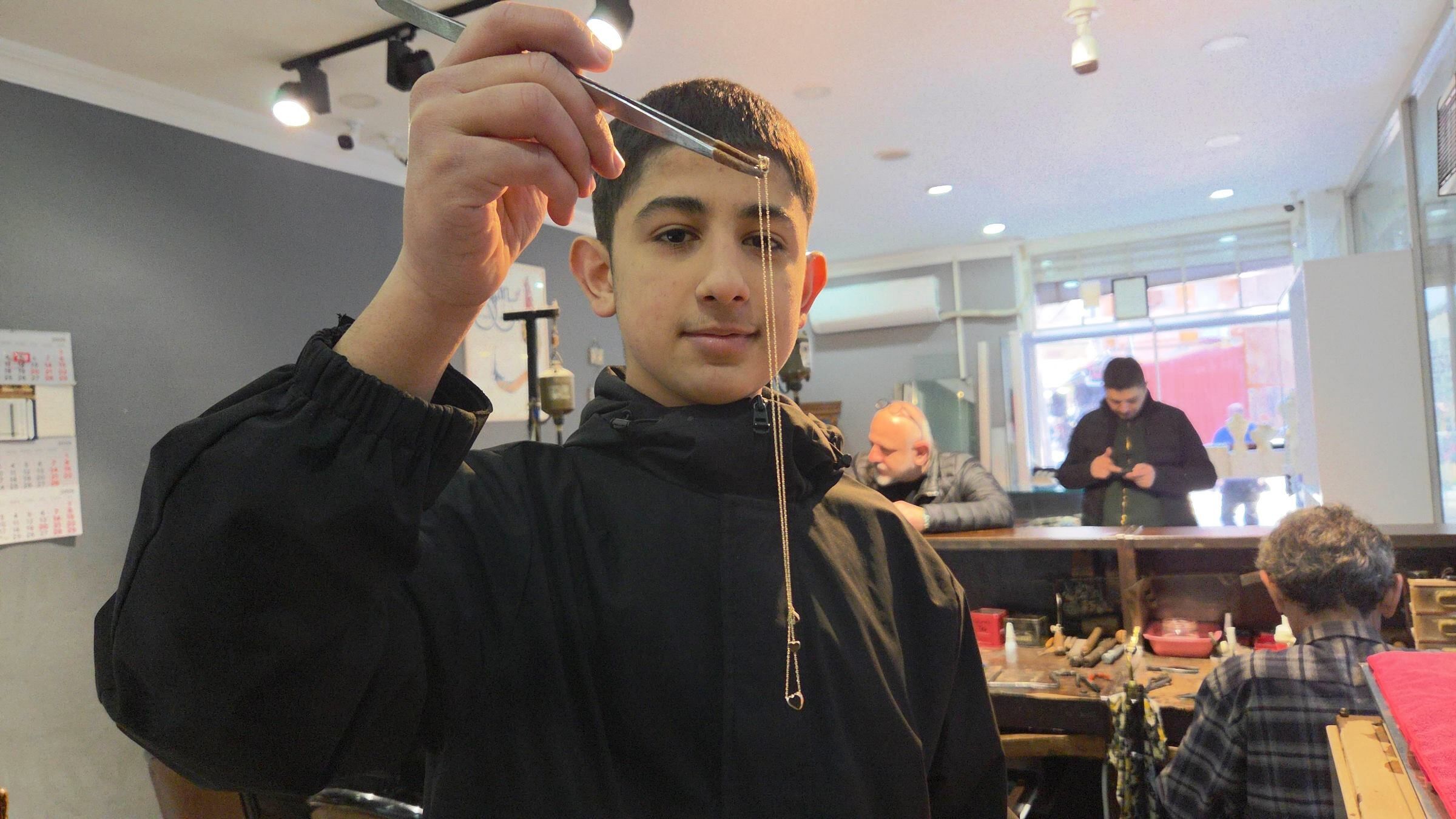 Değerli Mücevherler Ustaların Elinde Yeniden Hayat Buluyor (6)