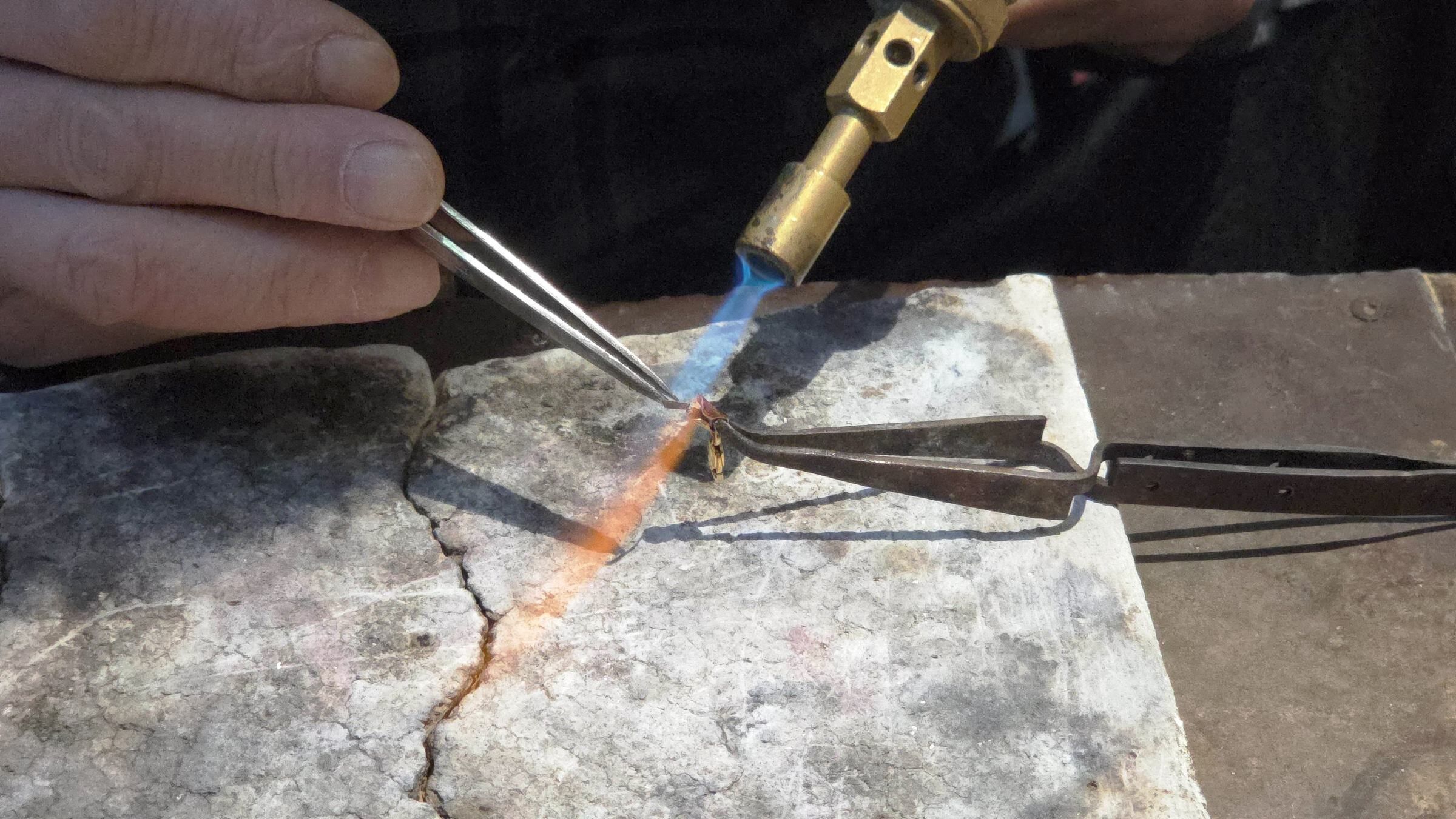 Değerli Mücevherler Ustaların Elinde Yeniden Hayat Buluyor (7)