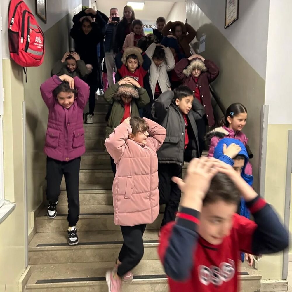 Deprem Tatbikatı Orhan Şaik (1)