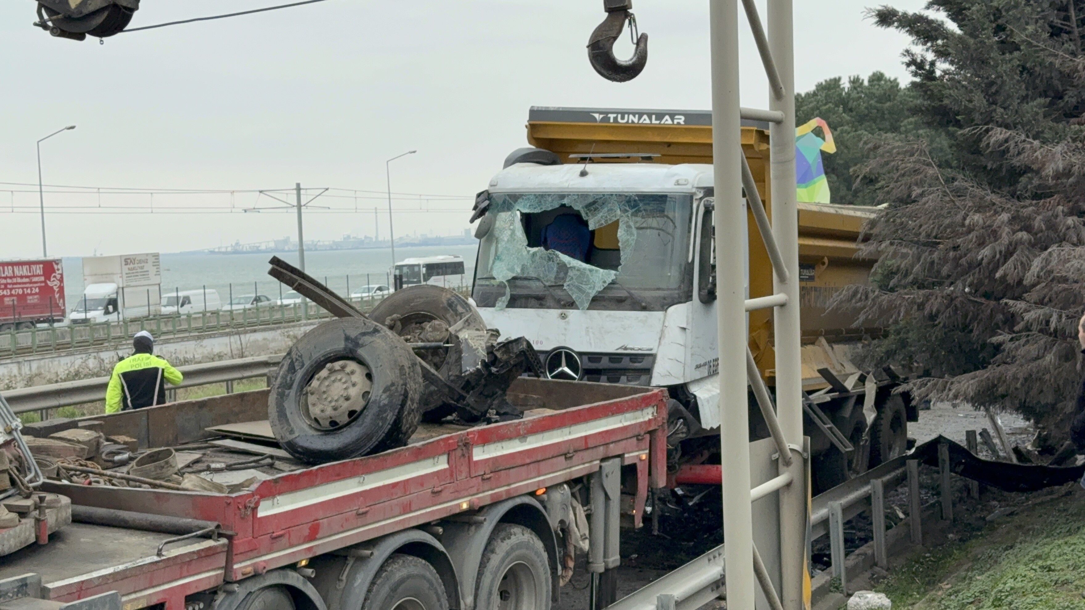 Direksiyon Hakimiyetini Kaybeden Kamyon Panik Yarattı5