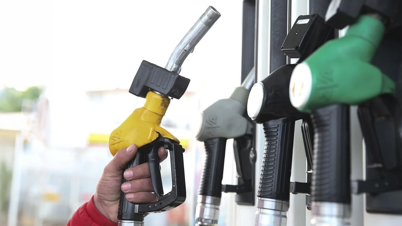 Eşel Mobil Devrede, Akaryakıt Fiyatları Gündemde 5 Mart 2026 Güncel Durum