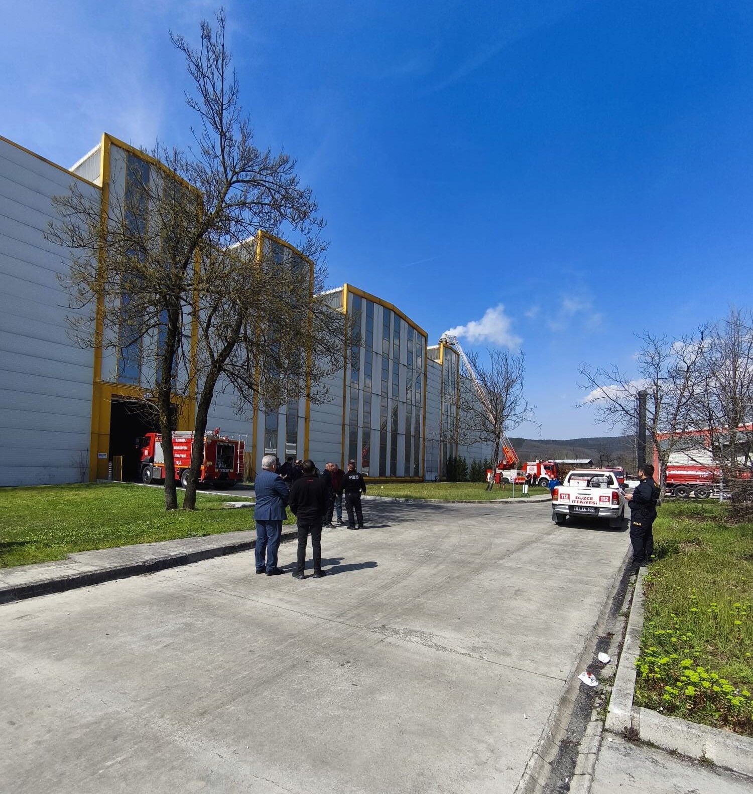 Fabrikada Korkutan Yangın İtfaiye Ekipleri Müdahale Etti 6