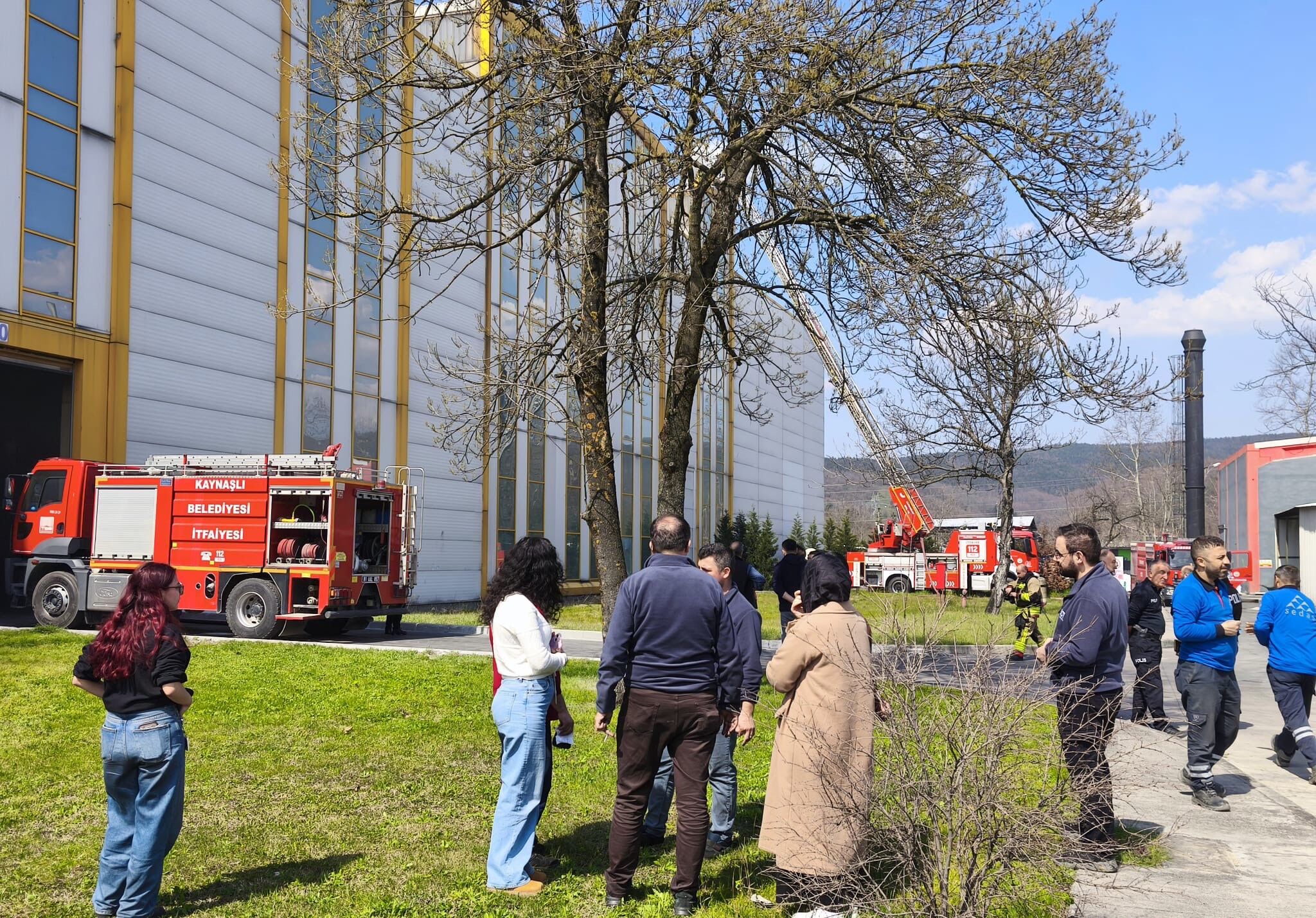 Fabrikada Korkutan Yangın İtfaiye Ekipleri Müdahale Etti 88888888888888