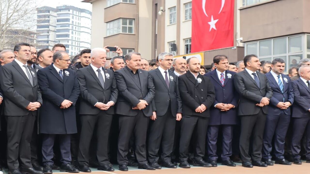 Fatma Nur Özçelik Öğretmen (4)