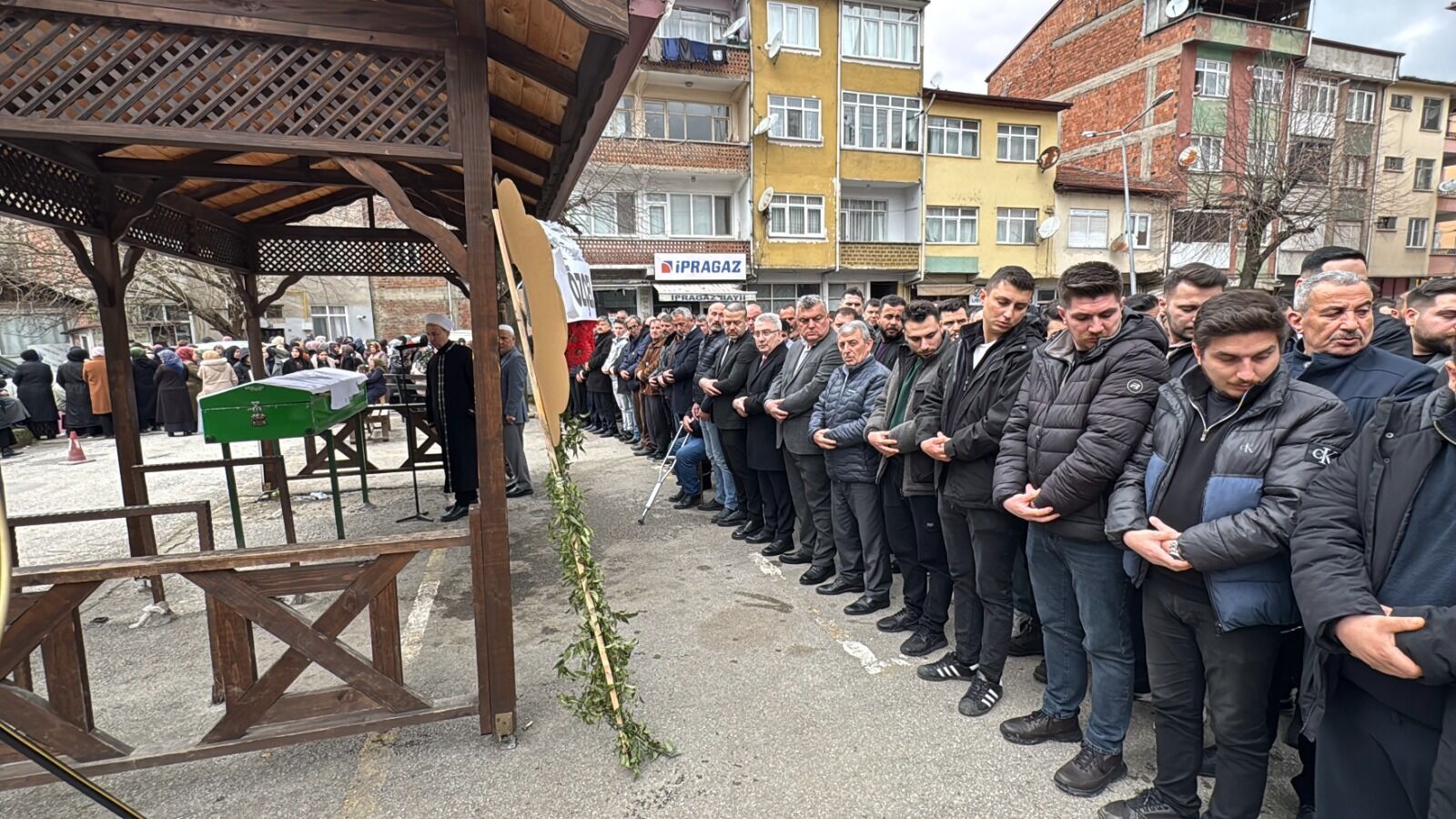 Feci Kazada Hayatını Kaybeden Genç Toprağa Verildi 8