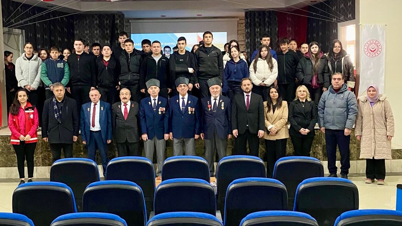 Gaziler Öğrenciler Birarad (1)