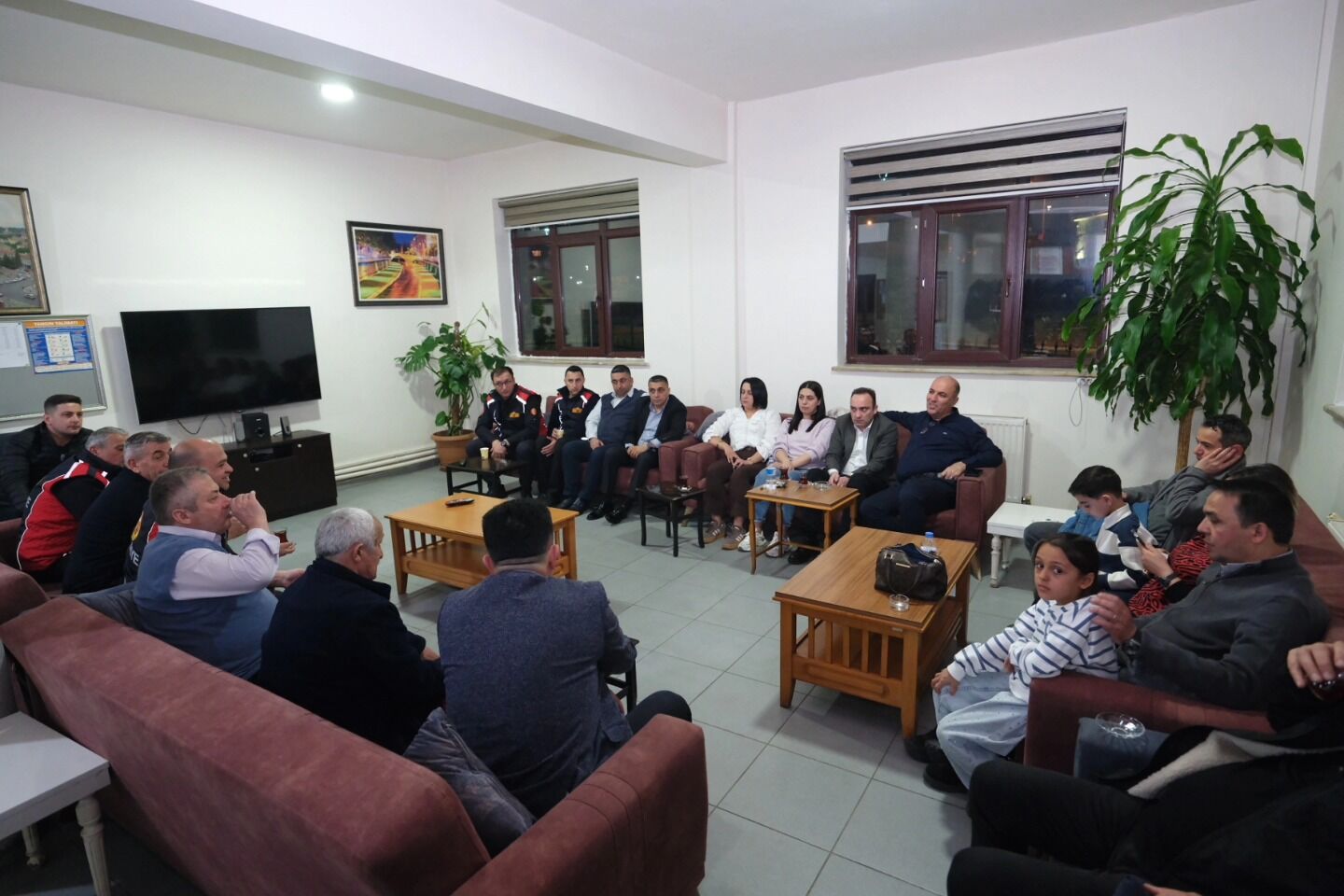 Hasan Baltacı İtfaiye Personeliyle Ramazan Sofrasında Buluştu3