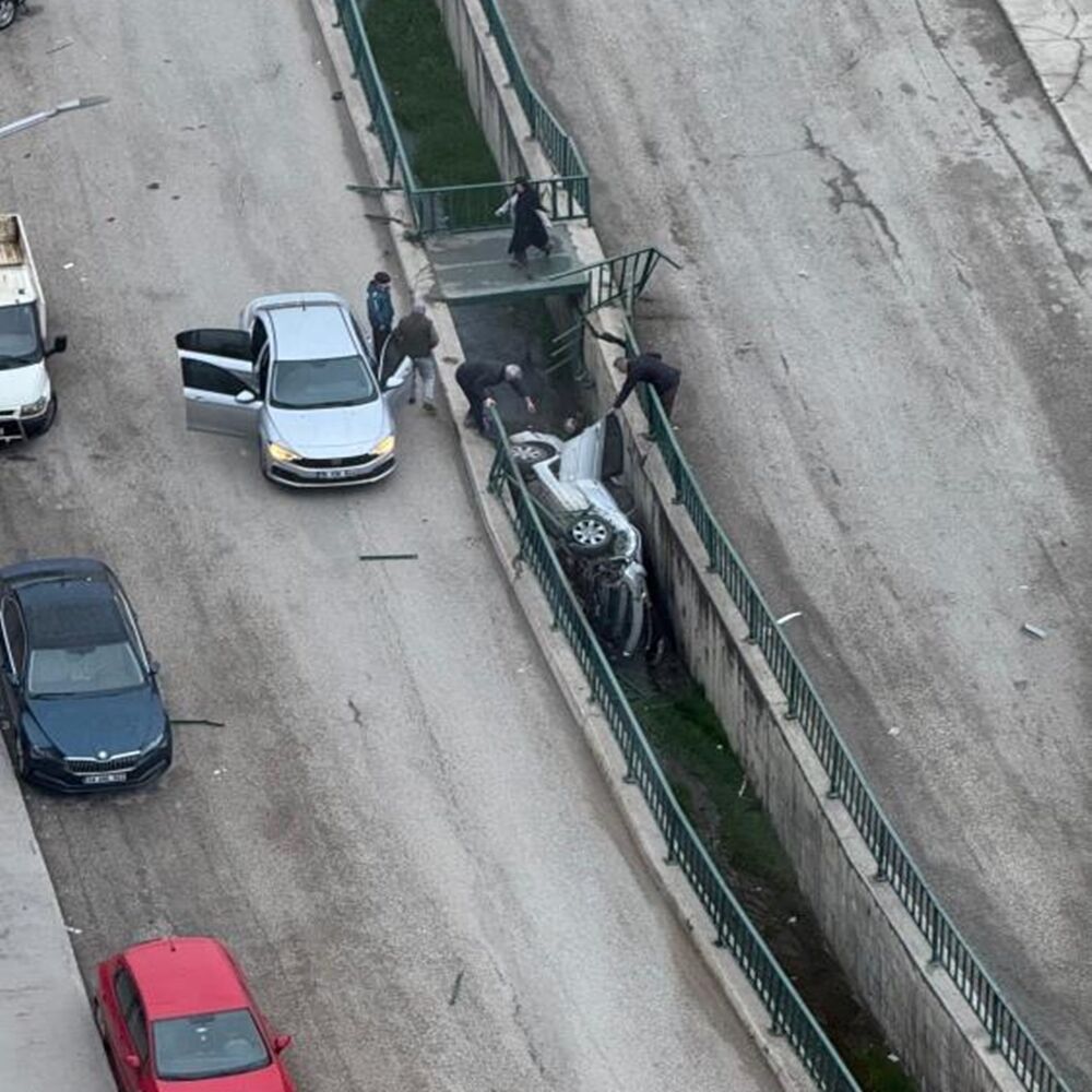 Karabak Feci Kaza Takla Sürücü (1)