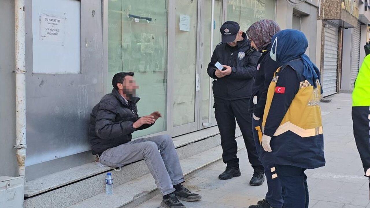 Karabük Kaval Çatıya Çıktı (3)