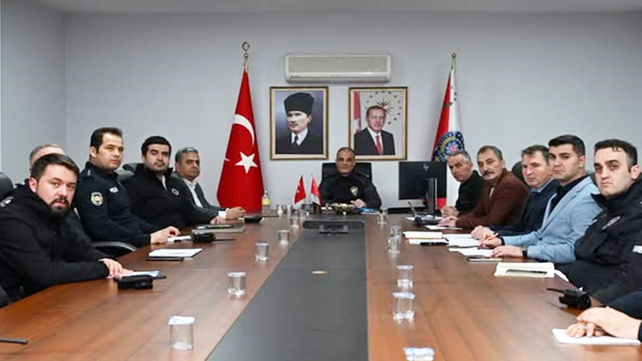 Kastamonu Emniyet Müdür Toplantı Spor (1)