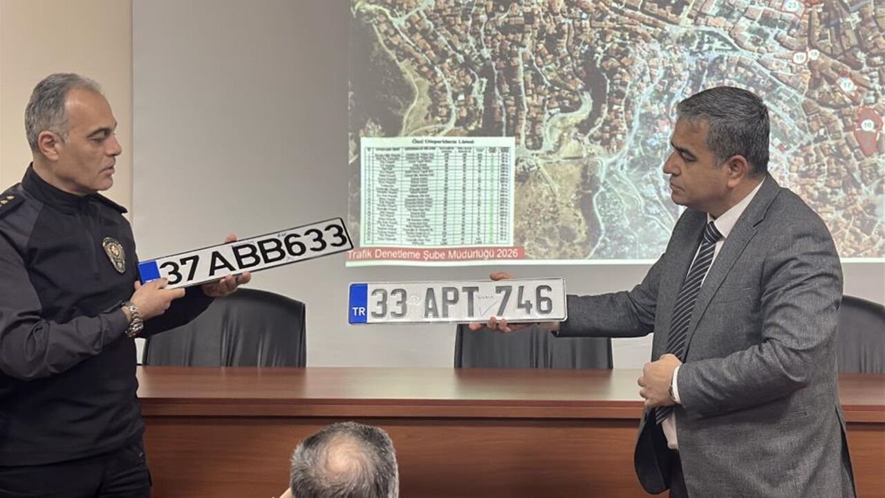 Kastamonu İl Emniyet Müdürü Tamer Taş Plaka (3)