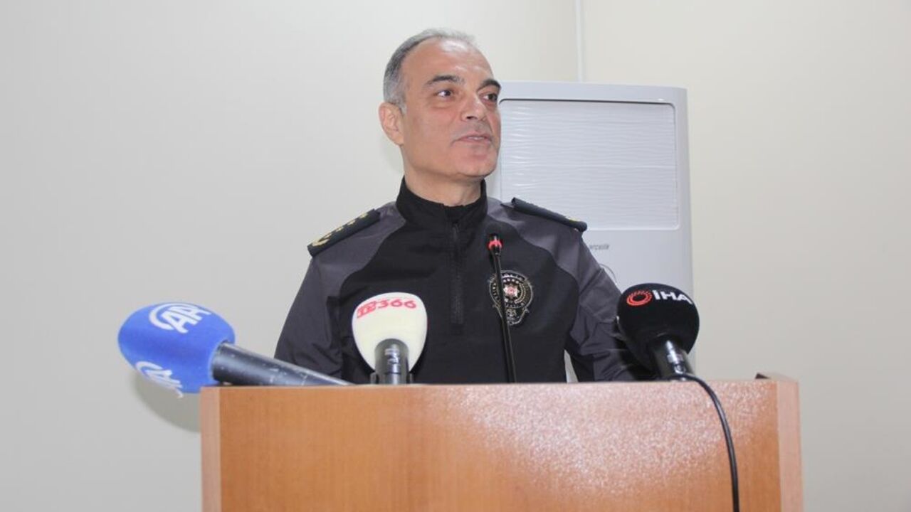 Kastamonu İl Emniyet Müdürü Tamer Taş Plaka (4)