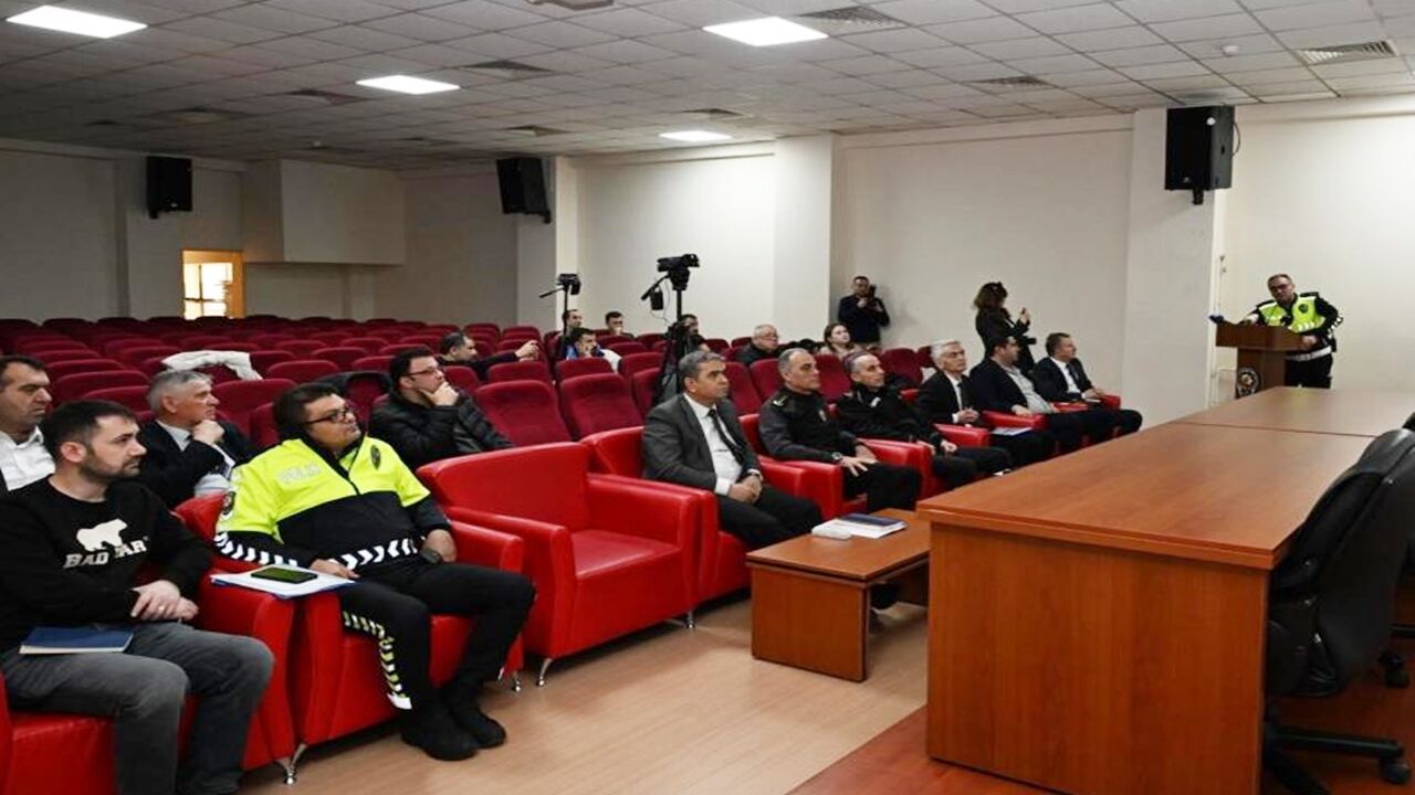 Kastamonu İl Emniyet Müdürü Tamer Taş Plaka (6)