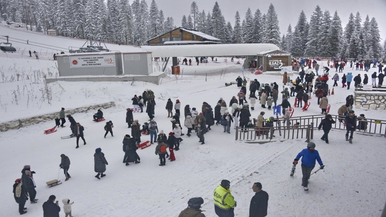 Kastamonu Ilgaz Dağı Ramazan Bayramı Hazırlanıyor (5)