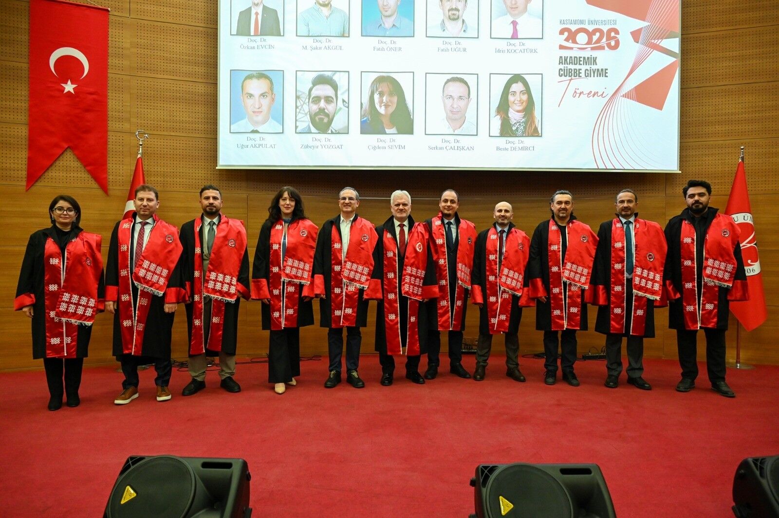 Kastamonu Üniversitesi'nde 89 Akademisyen Cübbe Giydi 95 Akademisyen Ödül Aldı 8