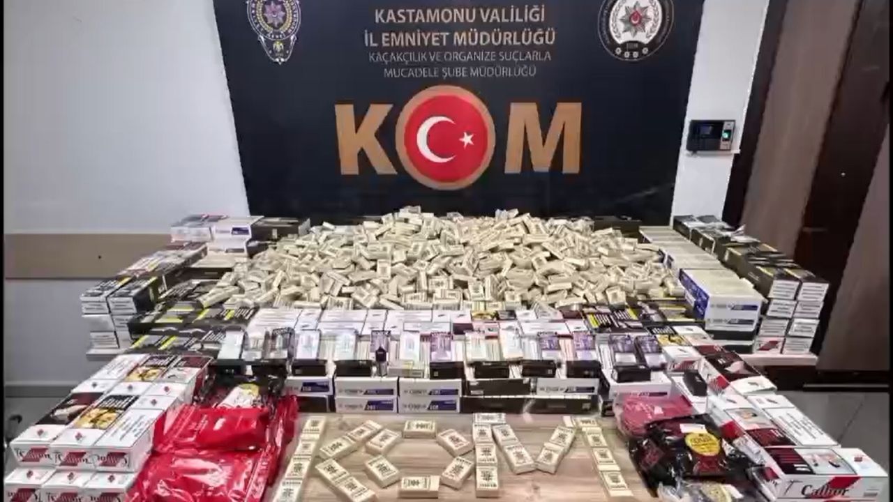 Kastamonu’da 6 Adrese Kaçakçılık Operasyonu Çok Sayıda Ürün Ele Geçirildi (1)