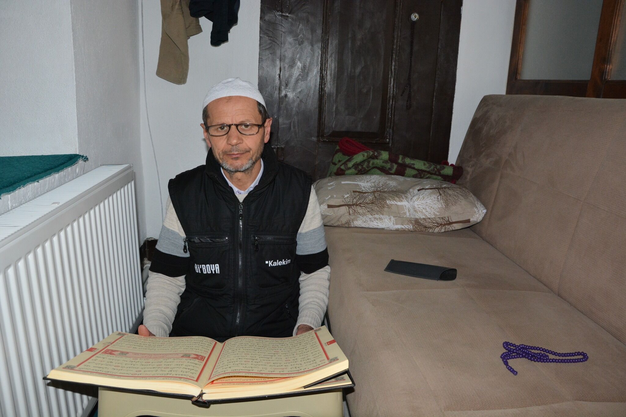 Kastamonu’da Bir Vatandaş Dünya Ile Bağını Kesip Camide Yaşıyor