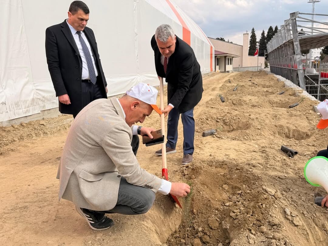 Kastamonu'da Fidanlar Toprakla Buluştu Protokol Üyeleri De Katılım Sağladı 888888888888888888888888888