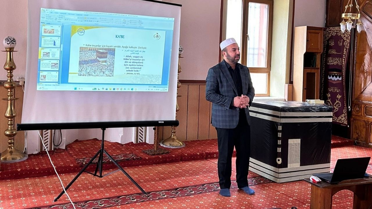 Kastamonu’da Hac Hazırlık Kursu Başladı Adaylara Kapsamlı Eğitim (2)