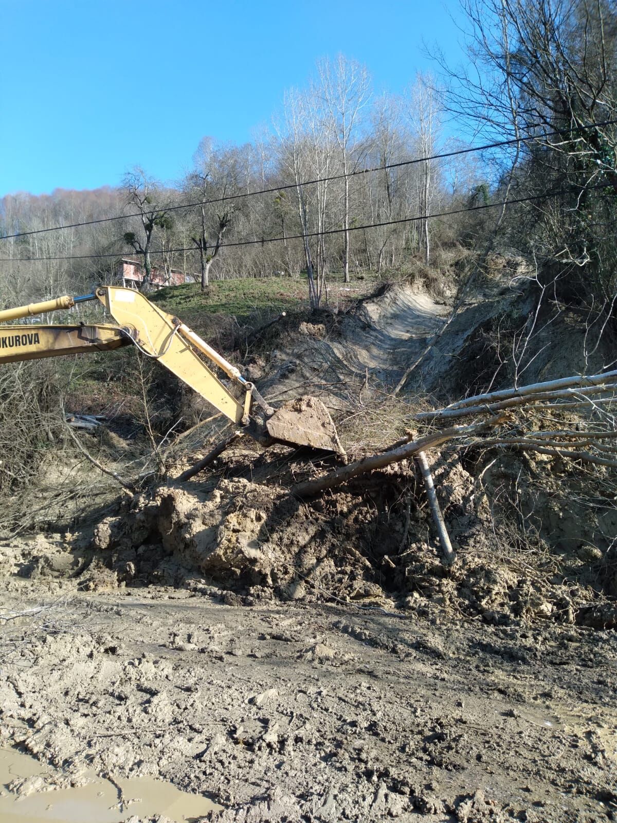 Kastamonu'da Heyelan Nedeniyle Kapanan Köy Yolu Açıldı 12