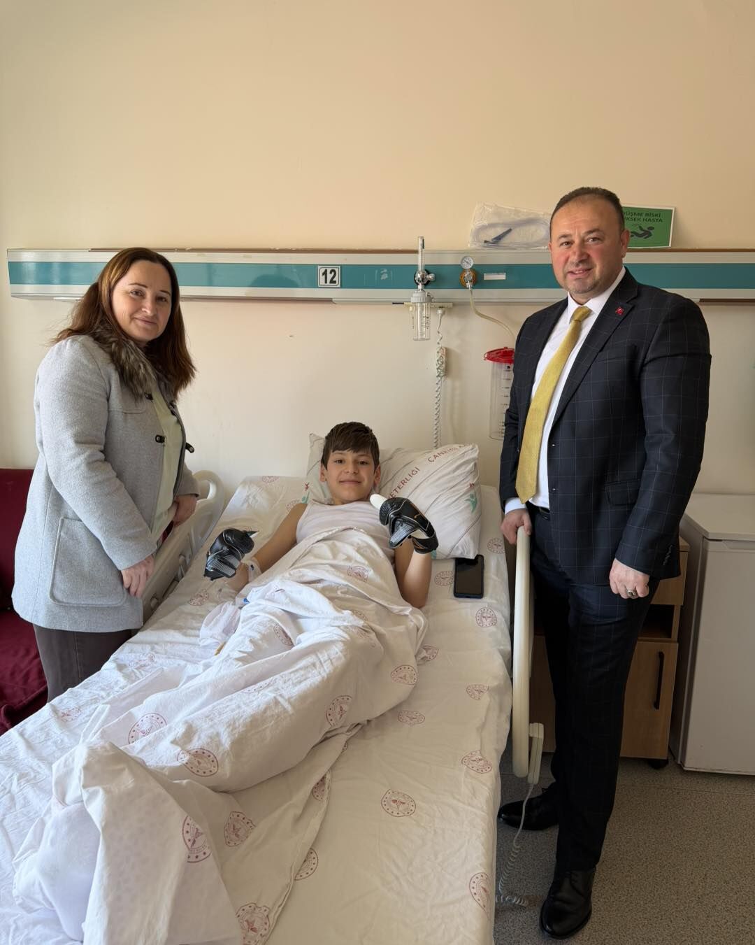 Kastamonu'da Ilçe Belediye Başkanı Genç Kaleciye Moral Verdi 12