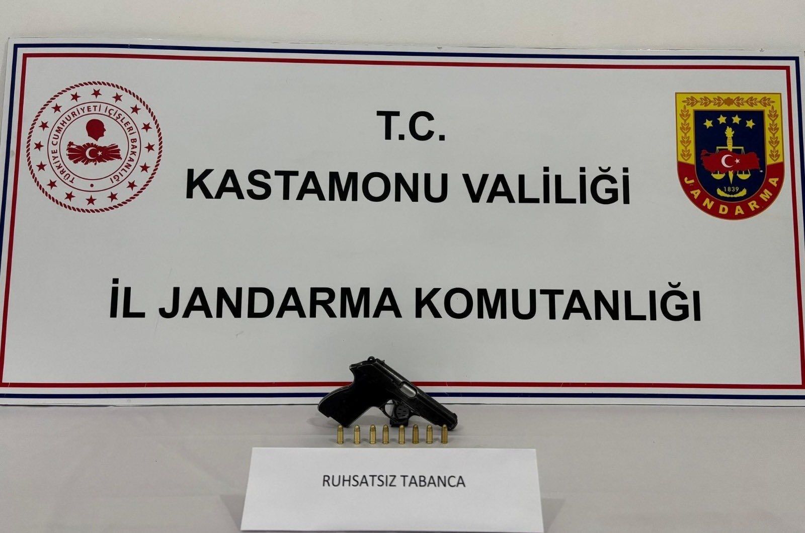 Kastamonu’da Jandarma Operasyonu Çok Sayıda Silah Ele Geçirildi1