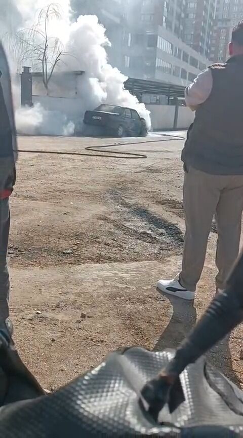 Kastamonu'da Park Halindeki Otomobil Yandı 22