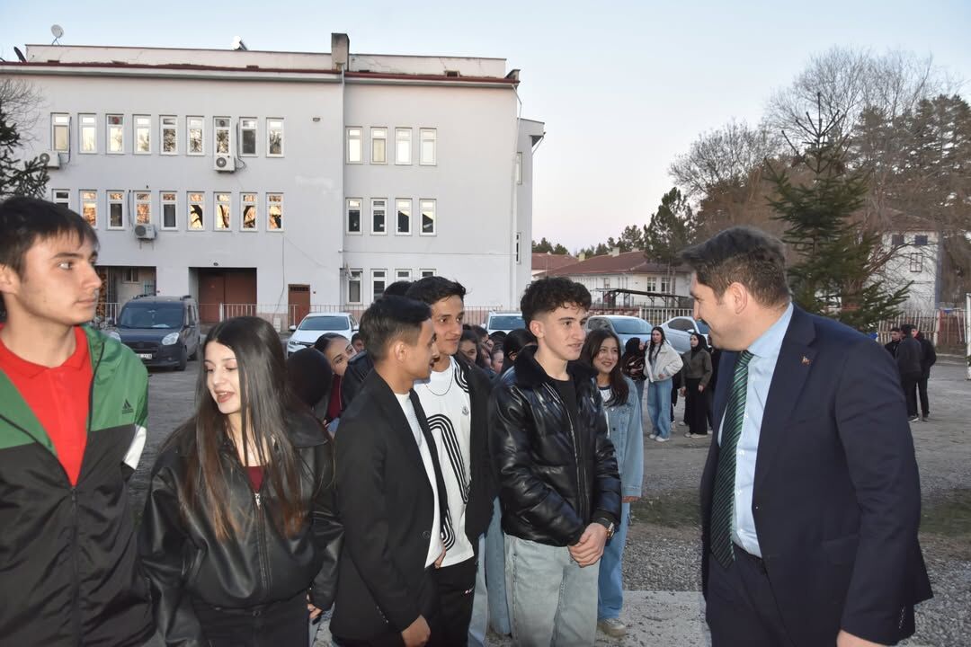 Kastamonu'da Şehit Ümit Demirci Lisesi Iftar Programı Düzenledi 44