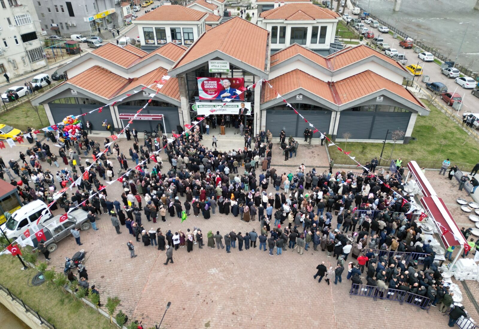 Kastamonu'da Vatandaşlara 120 Kazan Etli Pilav Dağıtıldı 12