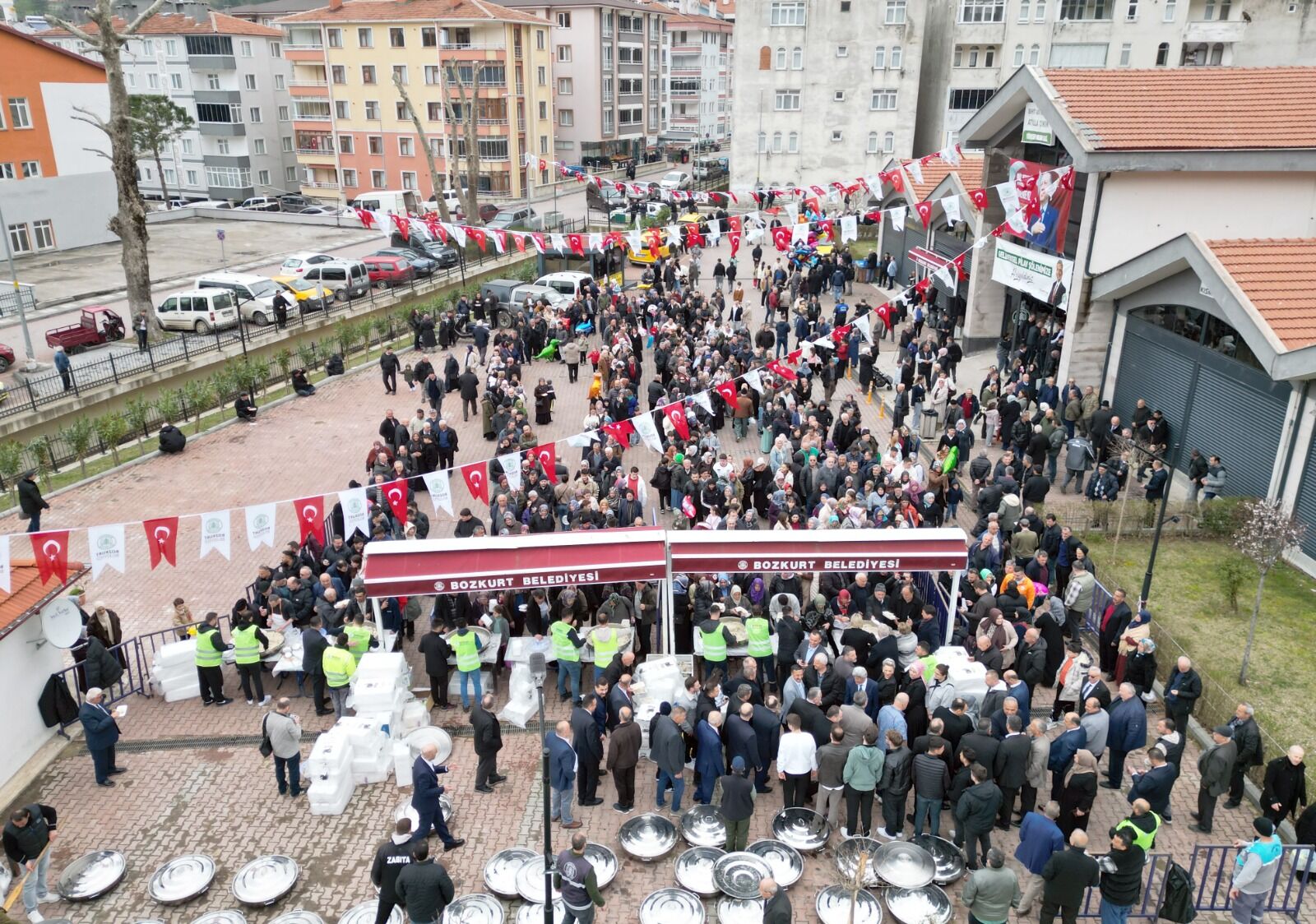Kastamonu'da Vatandaşlara 120 Kazan Etli Pilav Dağıtıldı 22