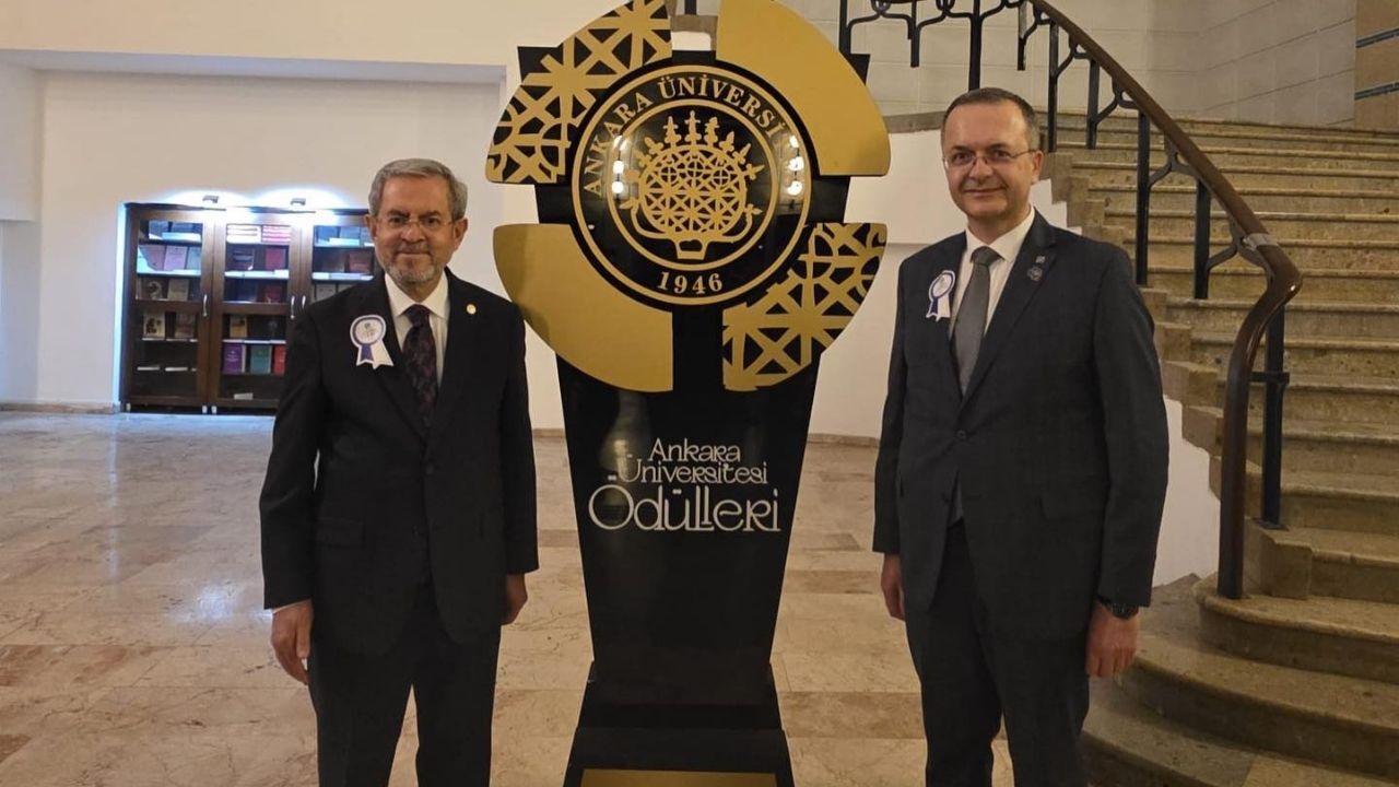 Kastamonulu Profesöre 3’Üncü Kez Büyük Onur (2)