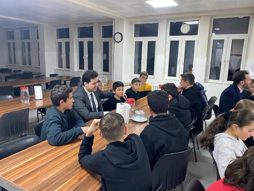 Kastamonu'nun Ilçe Kaymakamı Öğrencilerle Iftar Sofrasında Buluştu 12