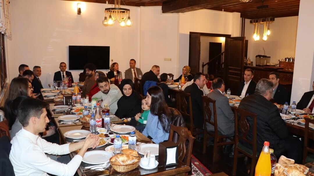 Kastamonu'nun Ilçelerinde Iftar Programında Bir Araya Geldiler 23