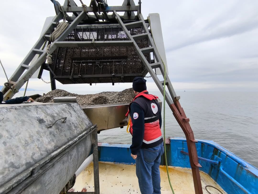Kastamonu'nun Ilçesinde Balıkçı Tekneleri Denetlendi 12