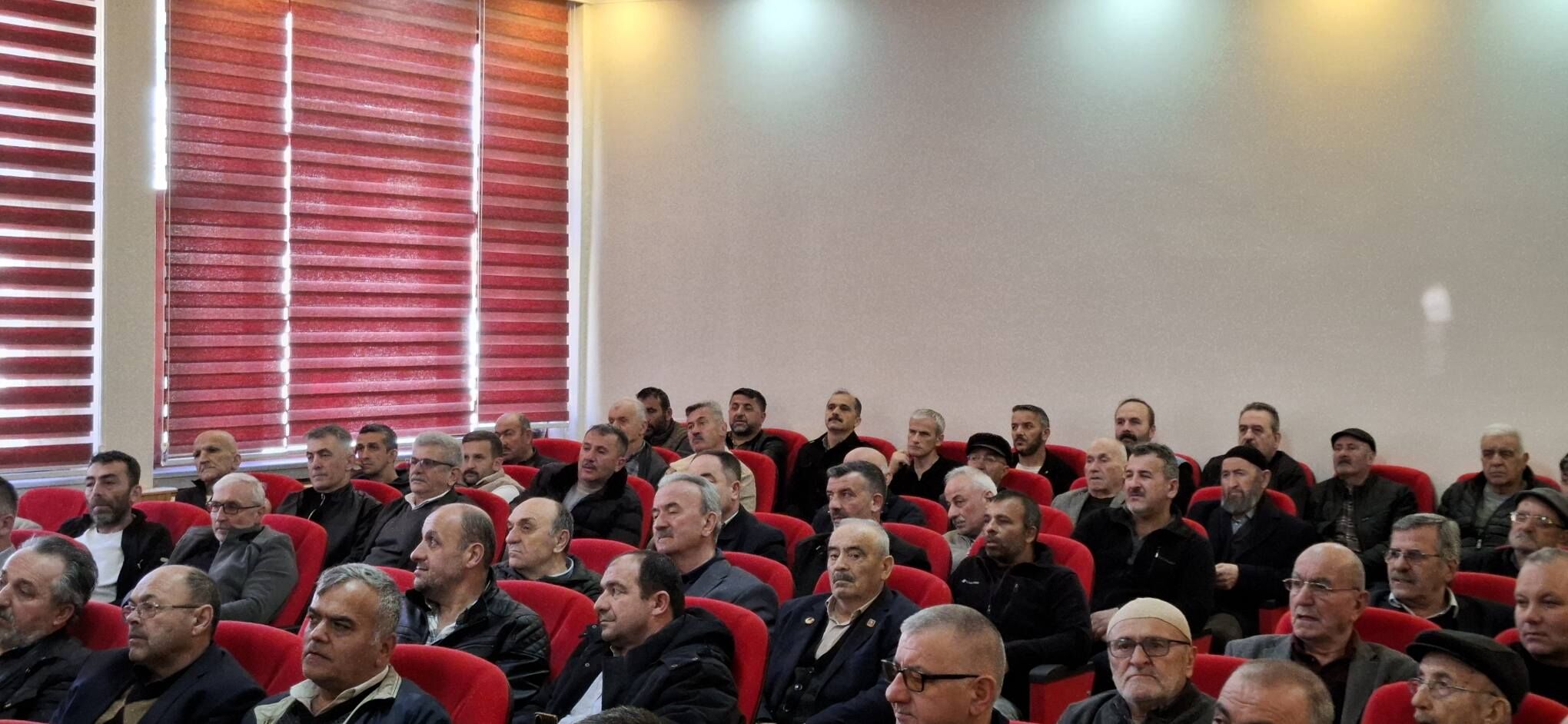 Kastamonu'nun Ilçesinde Başkan Uykucu Güven Tazeledi 12