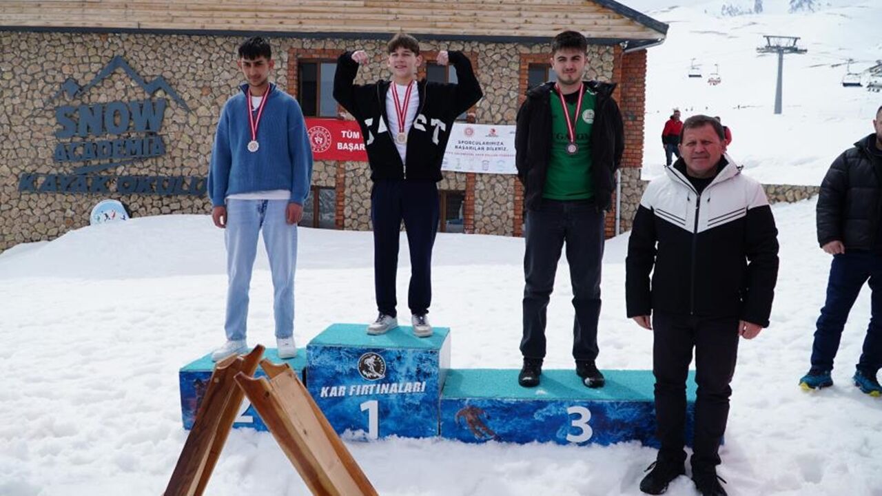 Kayseri Erciyes Kastamonu Gelenek Kızak Yarış (1)