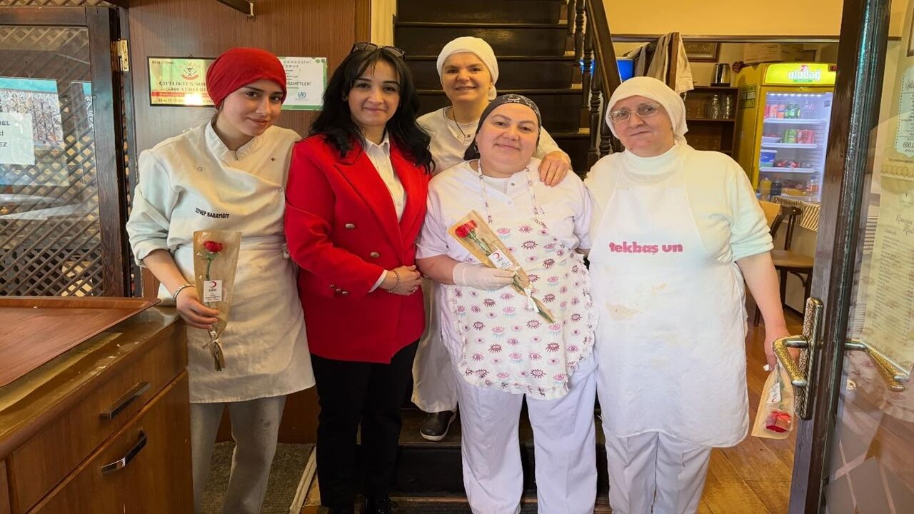 Kızılay Kadın Kolları 8 Mart Dünya Kadın (1)