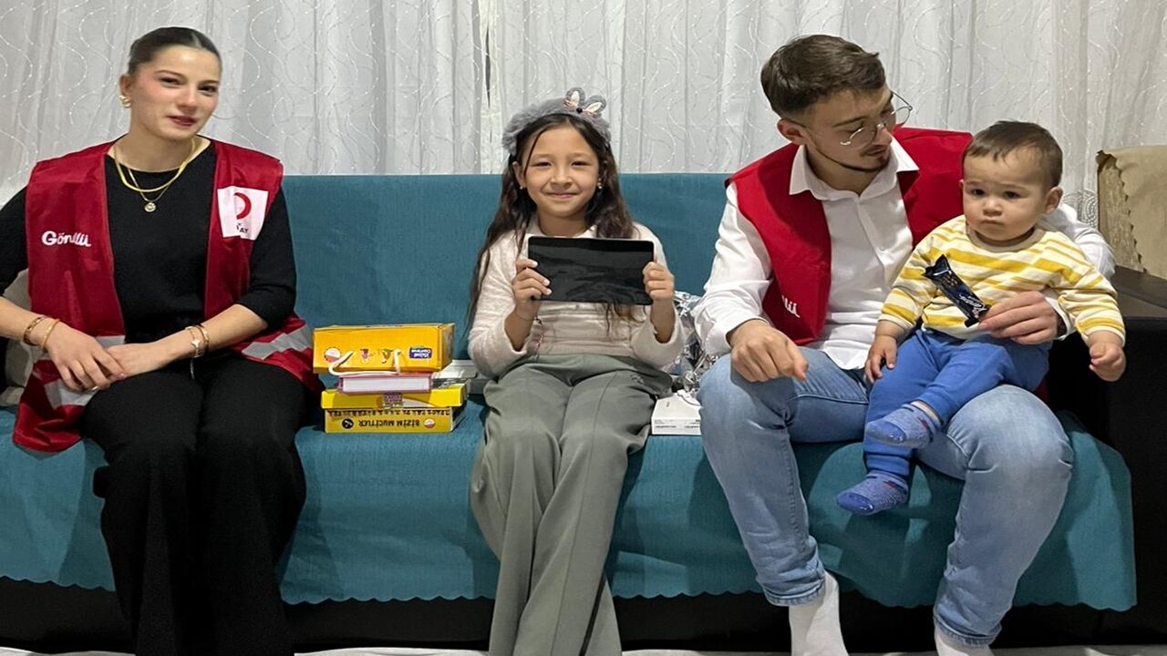 Kızılay Özbekistan (1)