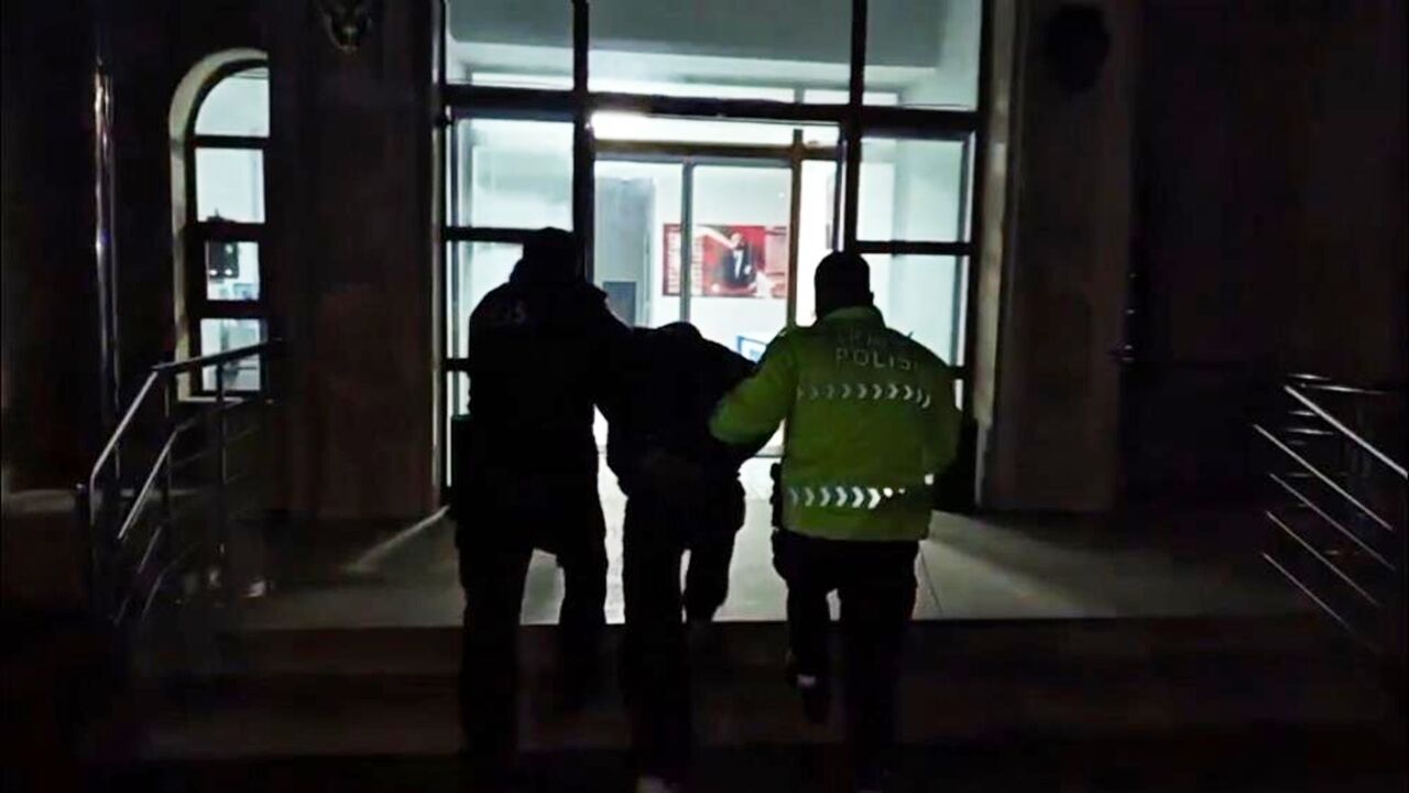 Kovalamaca Büyük Ceza (2)