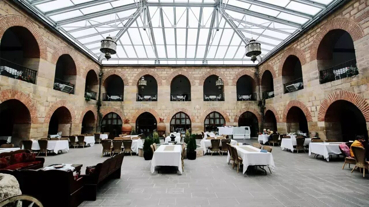 Kurşunlu Han Otel Kapanma (1)