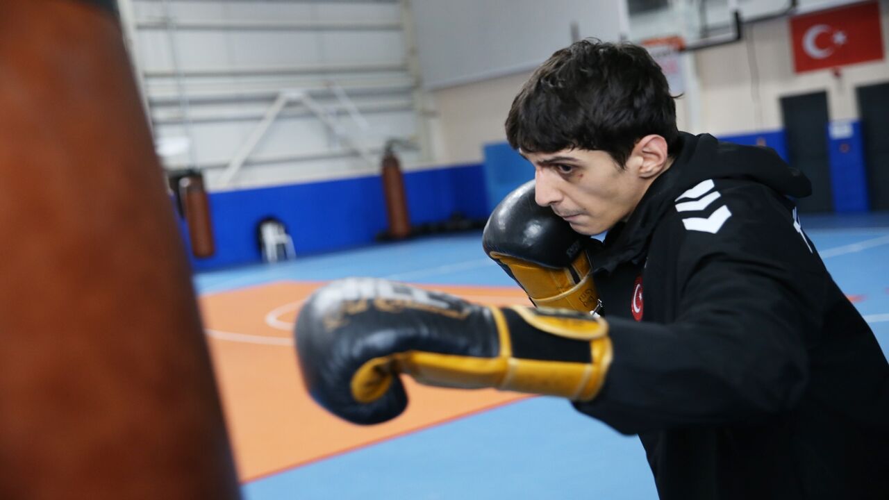 Milli Boksör Alparslan Civelek (2)