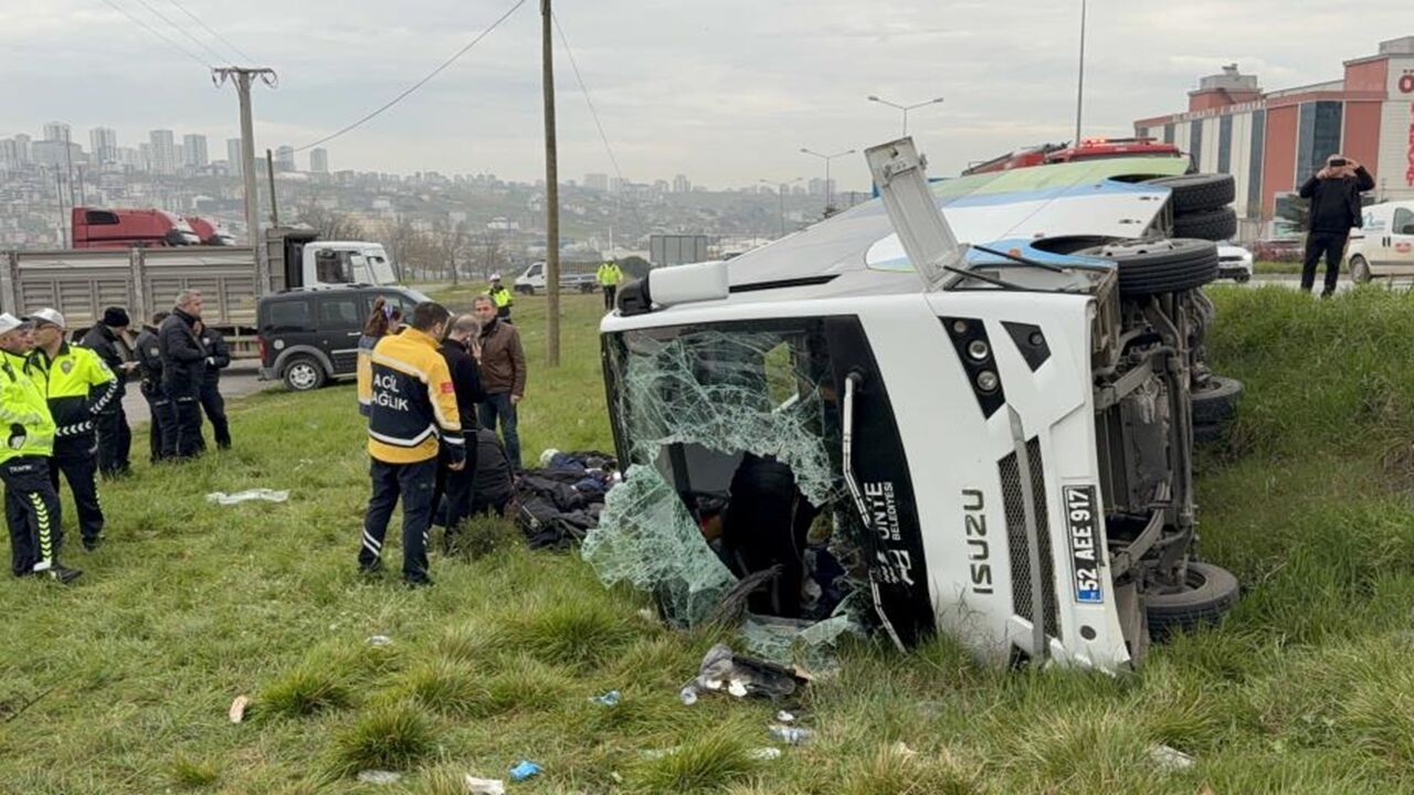 Minibüas Devrildi Feci