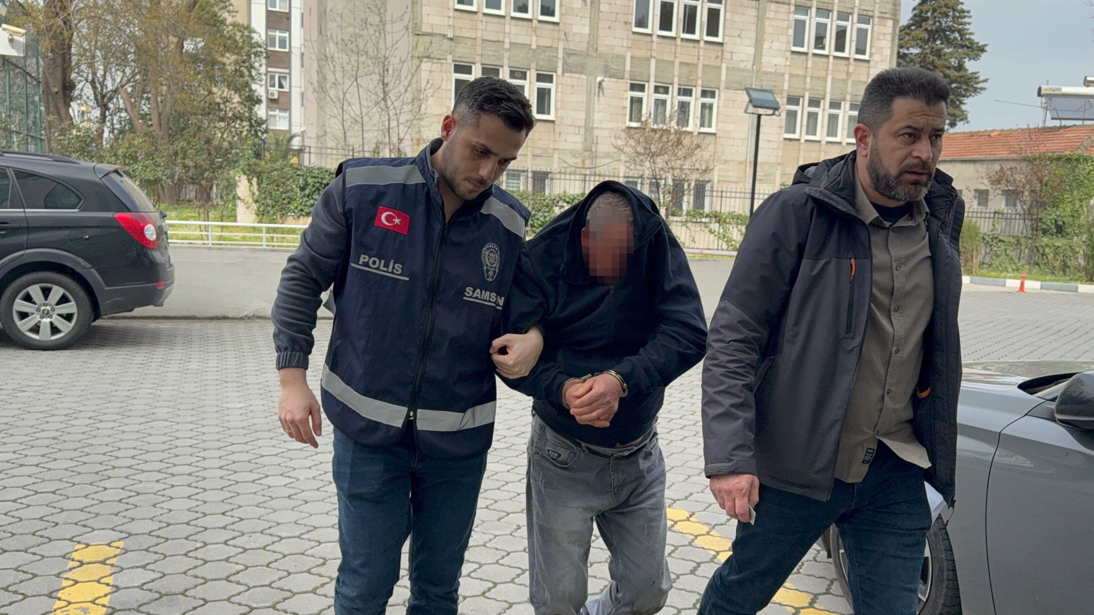 Miras Tartışması Silahlı Kavgaya Dönüştü Eniştesine Ateş Açan Şüpheli Gözaltına Alındı 88888888888888