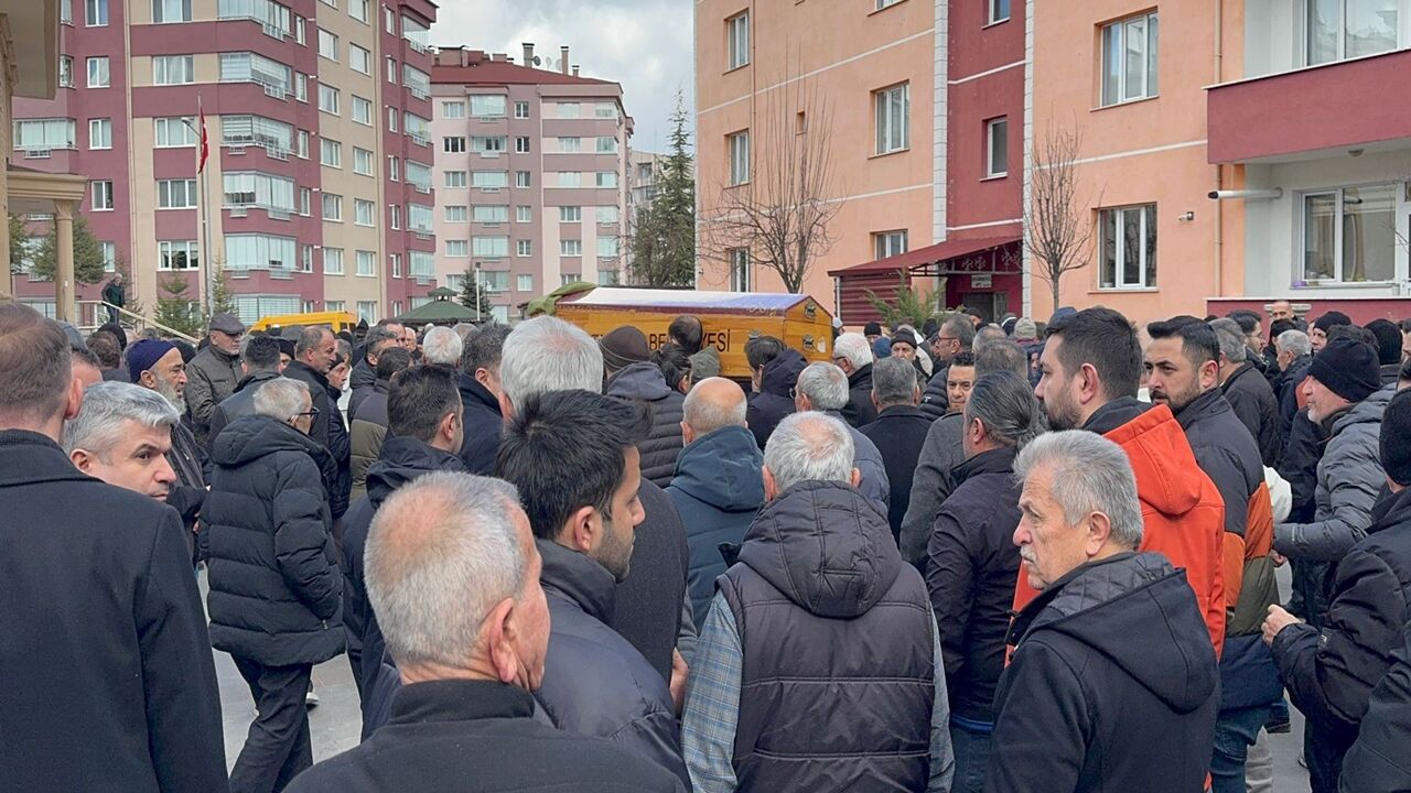 Neslihan Yol Devrekani (3)