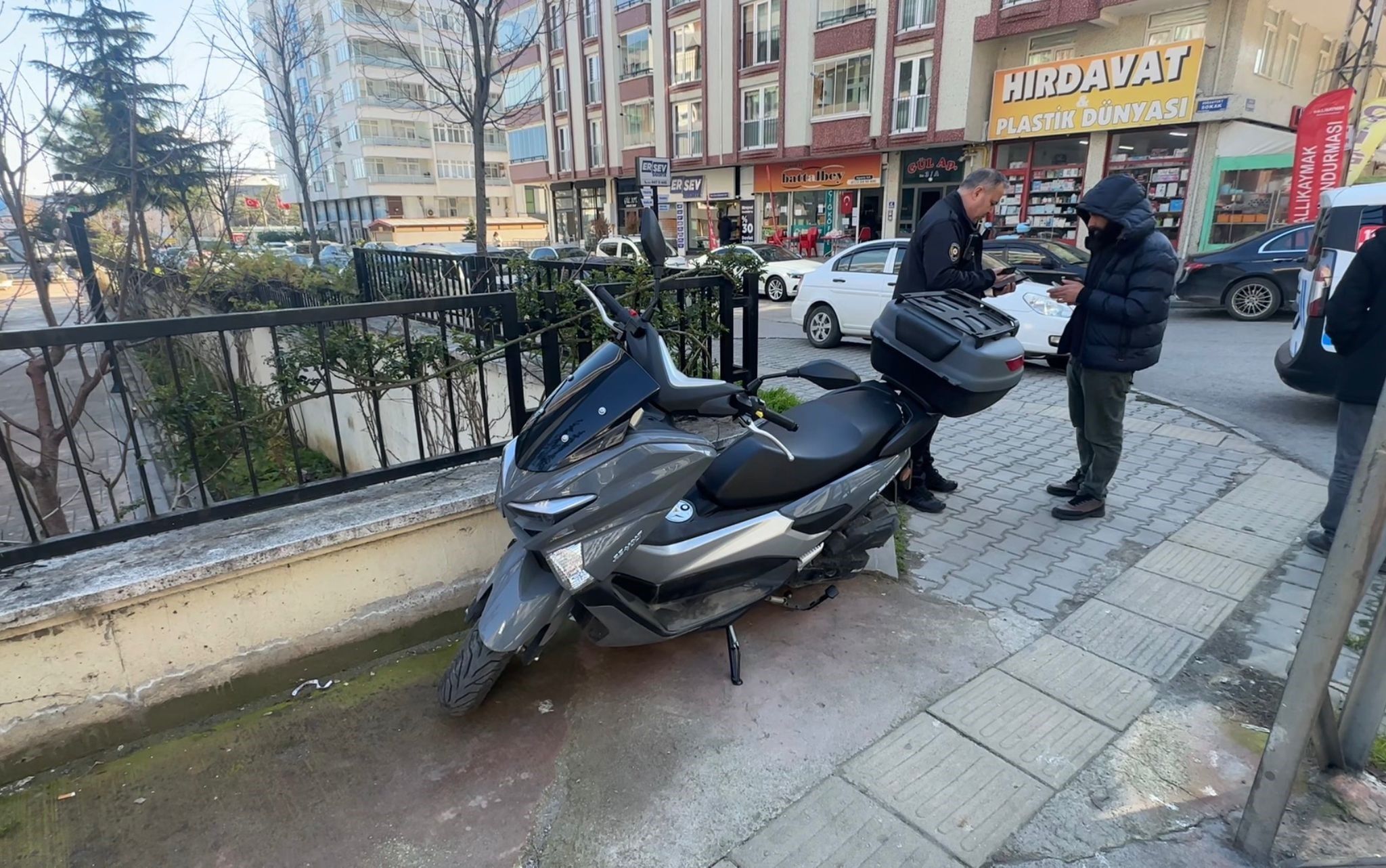 Otomobil Ile Motosiklet Çarpıştı 1 Yaralı