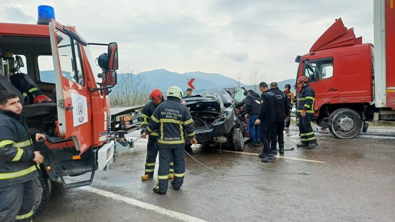 Polis Sürücü Feci Kaza (1)