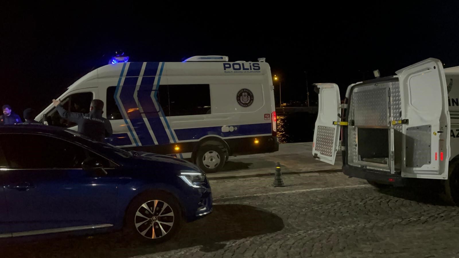 Sahil Bandında Bir Kişinin Cansız Bedeni Bulundu 4