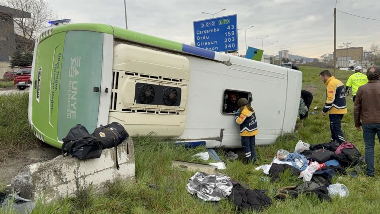 Samsun Feci Minibüs Öğrenci (3)